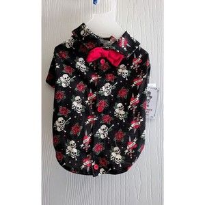 Crimson Gate  Pet Apparel Bowtie Skull And Crossbones Size Medium New...